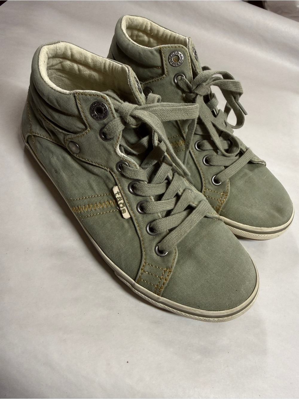 Taos Top-Star Sneaker